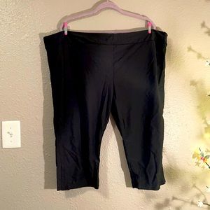 Black swim capris size 5X